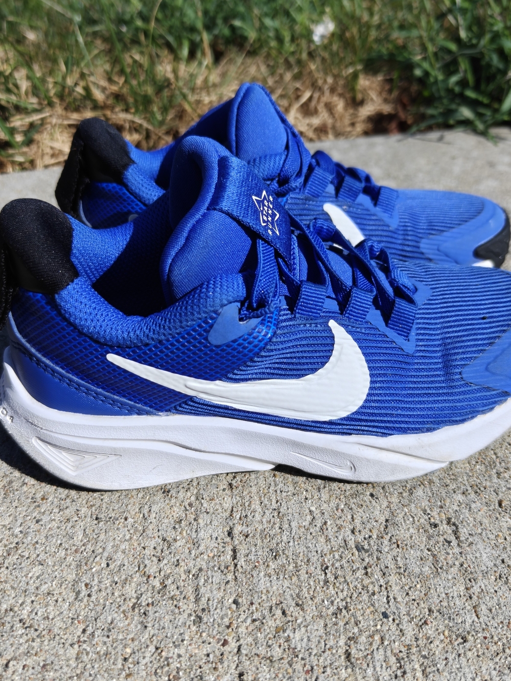 Nike Star Runner 4 NN Boys Size 11C Royal Blue White Running Shoes DX7614-400